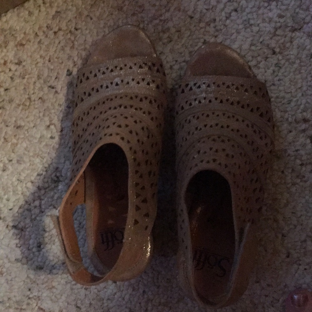 Sparkly summer Sofft shoe